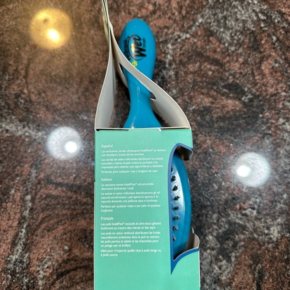 NWT Wetbrush Ultimate Grooming Pet Brush - Picture 4 of 8